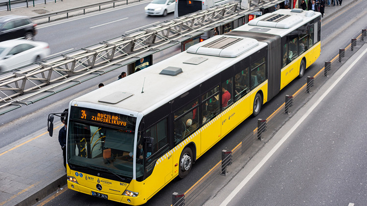 bayramda-toplu-ulasim-ucretsiz-mi-2026-kurban-bayrami-toplu-tasima-otobus-metro-metrobus-marmaray-QLhqtTwu