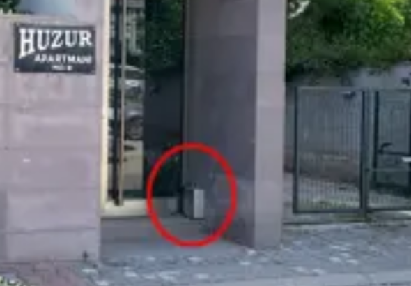 bomba-diye-funyeyle-patlatildi-icinden-cikanlar-polisleri-bile-sasirtti-qgqKUrWi
