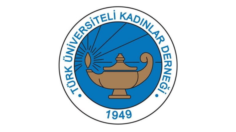 tukdnin-genc-mesaleleri-ataturk-devrimlerini-gelecege-tasiyor-2DTMctcV